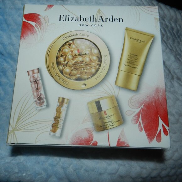 ELIZABETH ARDEN Advanced Ceramide Capsules Skincare 5-Pc. Gift Set🆕SHIPS⚡️💨🚚 - Picture 5 of 12